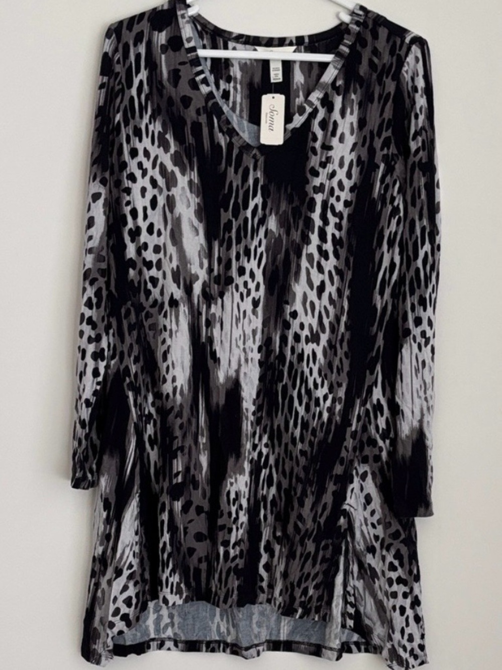 Soma Black Gray Animal Print Long Top Size M comfy casual loungewear sleep